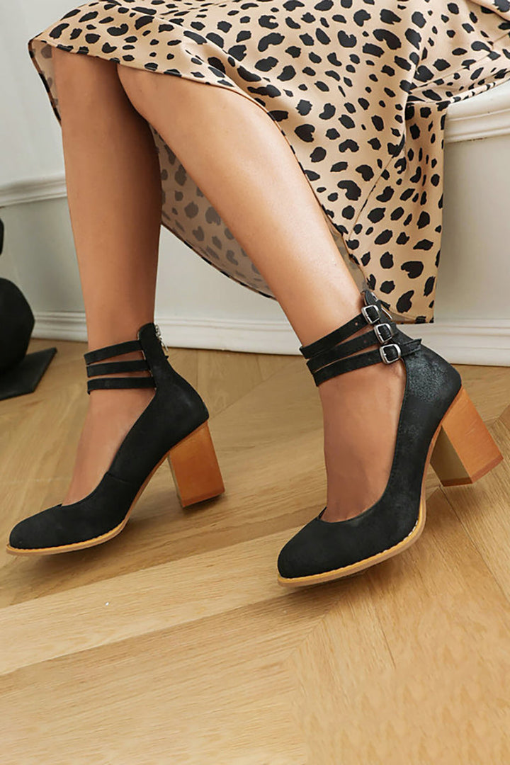 Lorna - Smooth sandals with ankle strap and chunky heel