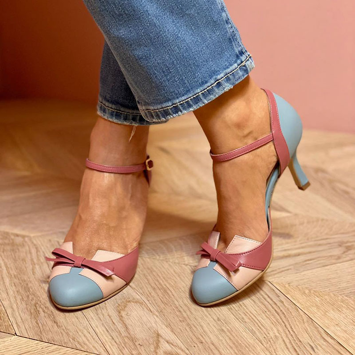 Olivia - Colourful sandals with bow and strap, round toe